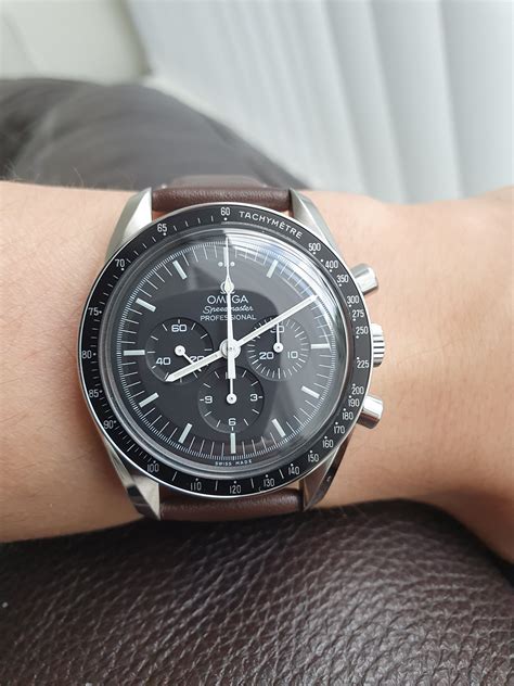 omega speedmaster reduced wrist shot|omega speedmaster professional lug to.